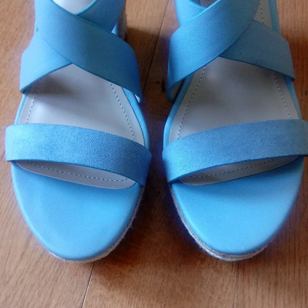 ❇ NIB ❇ Charles by Charles David Muted Blue Layne Espadrille Wedges, Size 8.5 - Picture 5 of 14